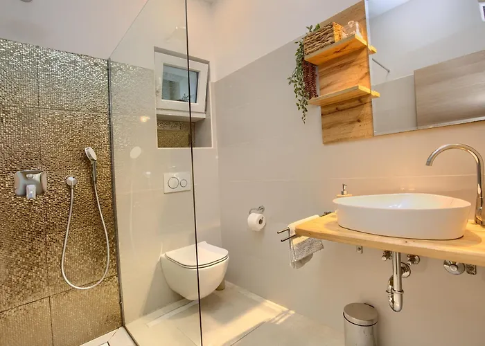 Augustus *