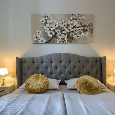 Augustus Apartmán Pula