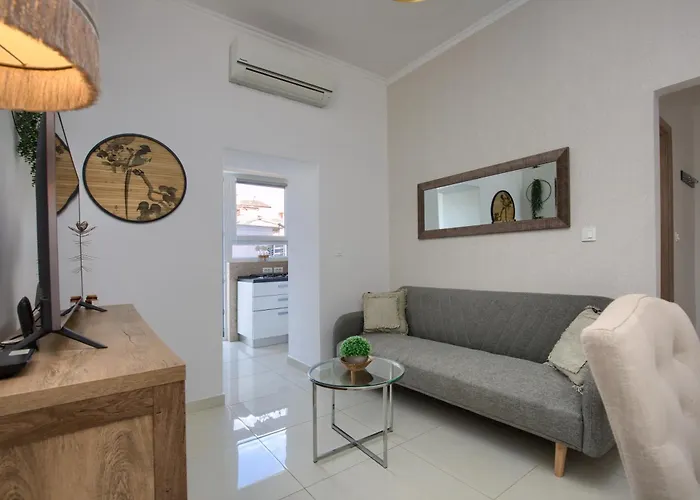 Augustus 아파트 *